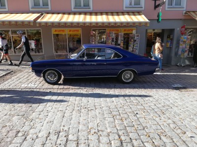 Opel Olympia Rekord C 1970 - Oldtimer Open Air Furtwangen Okt2019 (2).jpg